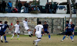 Çeşme Belediyespor - Halilbeylispor maçı fotoğrafları