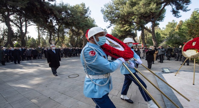 107. yılında Çanakkale Deniz Zaferi İzmir’de anıldı