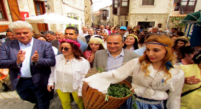 8. Alaçatı Ot Festivali’ne yoğun ilgi!