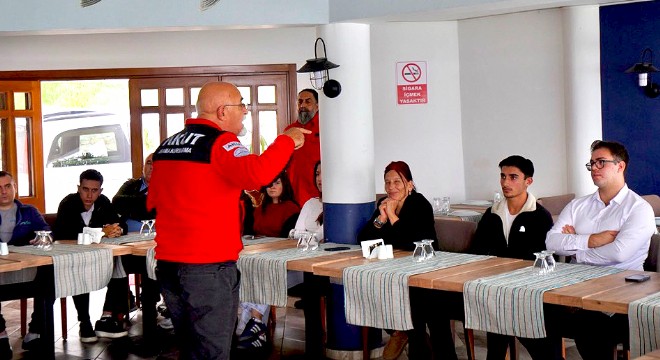 AKUT’tan ÇEŞTUR personeline afet bilinci eğitimi