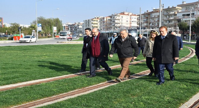 Adım adım tramvay