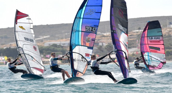 Alaçatı da Windsurf Show!