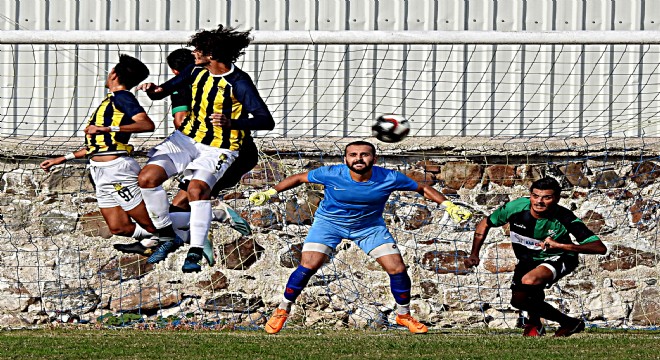 Alaçatıspor 1-0 lık skorla çıkışını sürdürdü