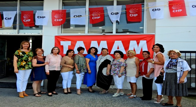 Anneler günü kutlaması yapan CHP li kadınlar,  T A M A M  dedi