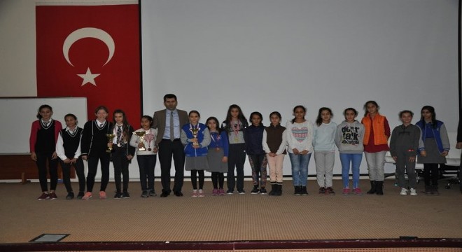 Atatürk Koşusu nun ödülleri dağıtıldı