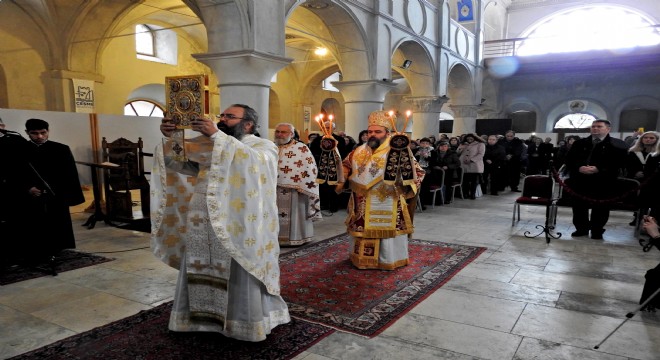 Aya Haralambos ta isim ayini