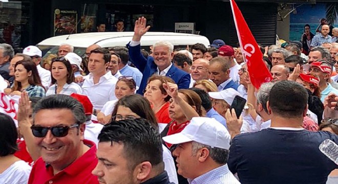 Başkan Dalgıç İzmir de emekçilerle buluştu