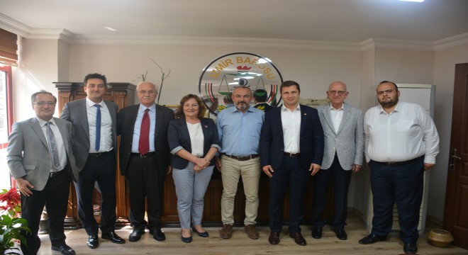 CHP İl Başkanı Yücel İzmir Baro sunu ziyaret etti