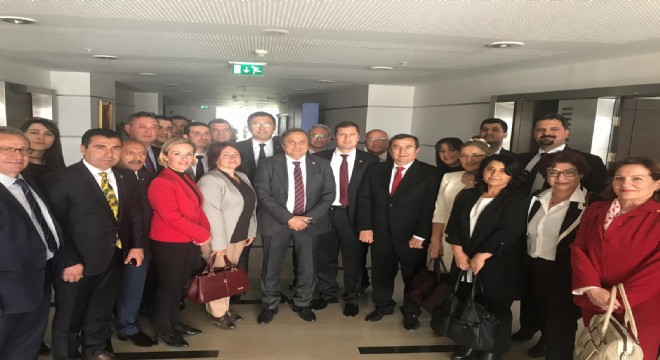 CHP İzmir’den Kılıçdaroğluna geçmiş olsun ziyareti