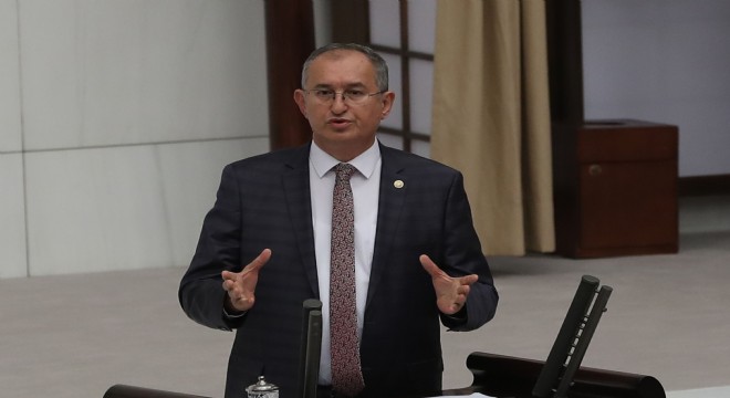 CHP’li Sertel,  AKP’nin emeklilikte yaşa taktığı kişiler var”