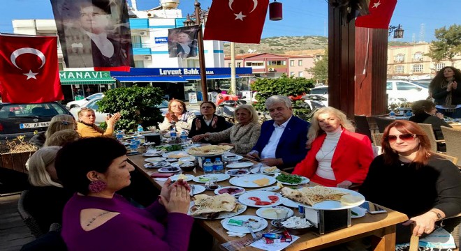 CHP li kadınlardan  Hayır lı kahvaltı