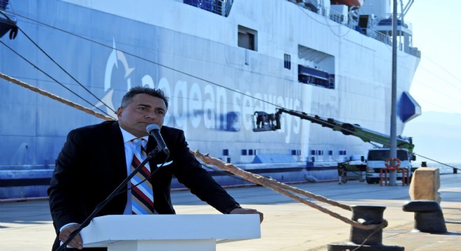 Çeşme Atina feribot hattının neden kapandığını açıkladı