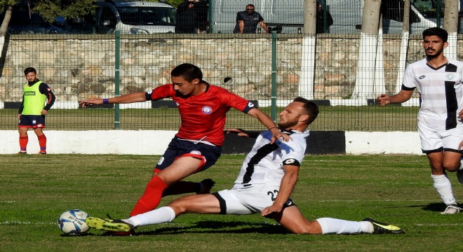 Çeşme Belediyespor galibiyeti ve liderliği kaçırdı