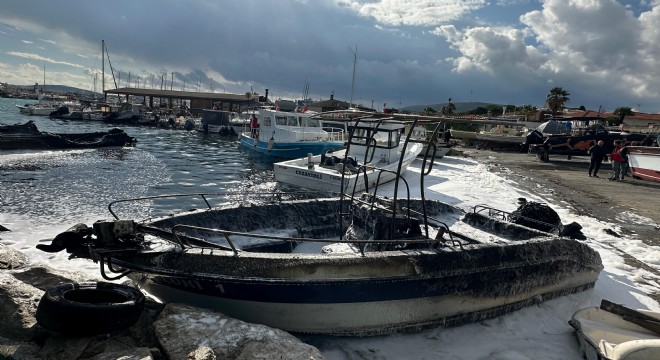 Çeşme Ilıca Balıkçı barınağında yangın!