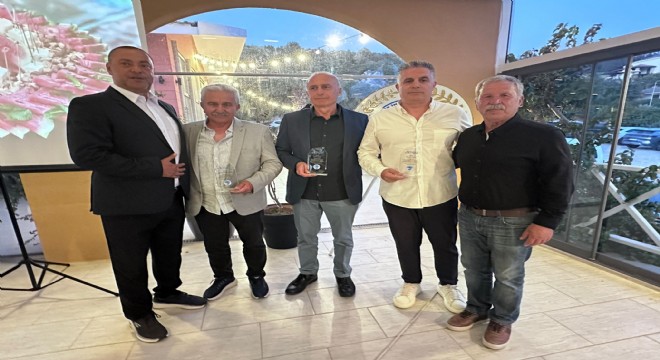 Çeşme İş İnsanları 30. Yıl Yemeğinde buluştu