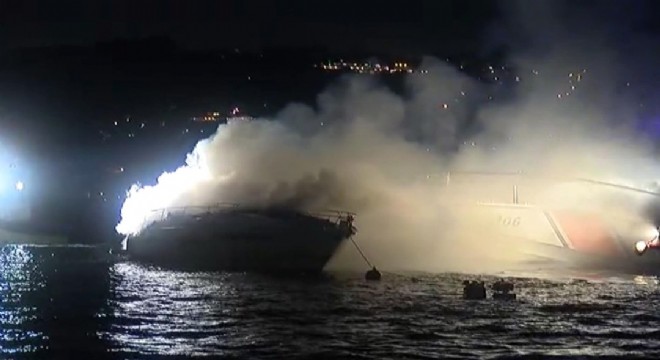 Çeşme Marina’da tekne yangını!