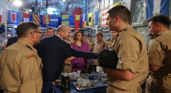 Çeşme açıklarında iftar yaptı!