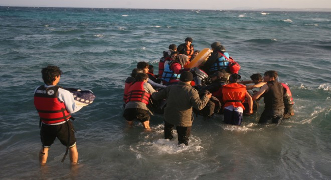 Çeşme’de 120 göçmen çıkış yaptı.