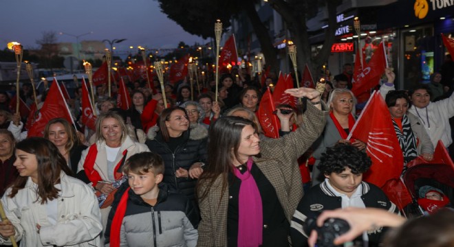 Çeşme de 8 Mart kutlaması