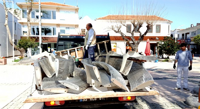 Çeşme’de Banklar sökülüyor!