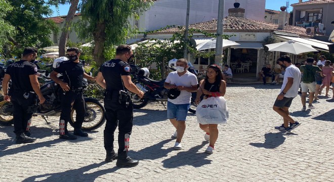 Çeşme’de Covid denetimleri sıklaştı