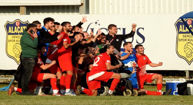 Çeşme de Derbi maçın galibi Çeşme Belediyespor!