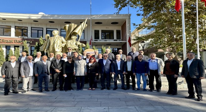 Çeşme de Muhtarlar Günü törenle kutlandı