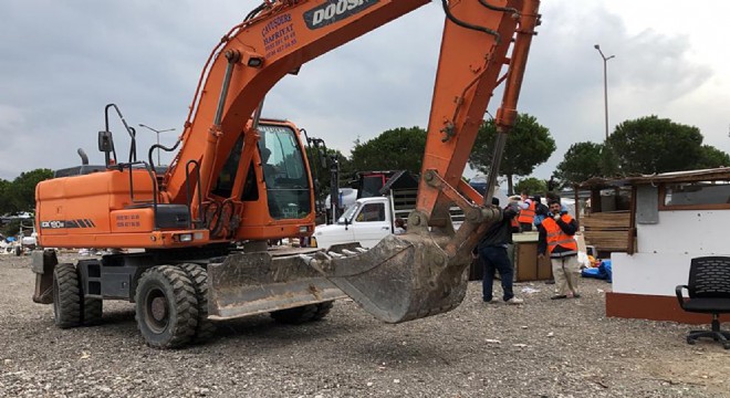 Çeşme’de TOMA’lı, Çevik Kuvvetli  yıkım.