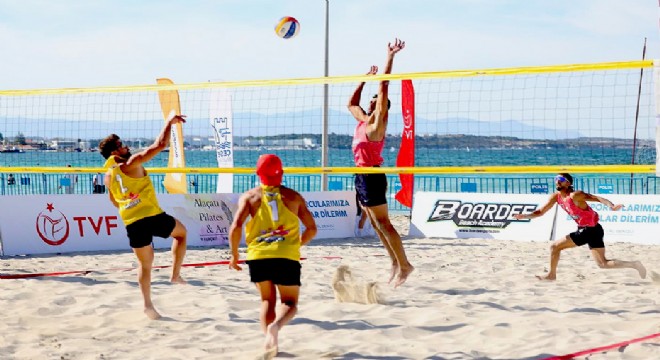 Çeşme’de Uluslararası Grand Slam Plaj Voleybolu