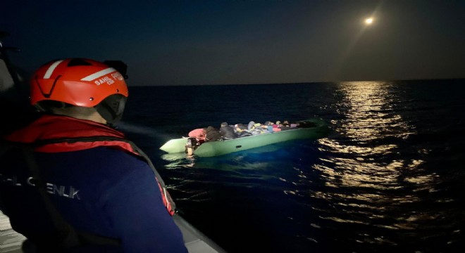 Çeşme de düzensiz gçmen operasyonu!