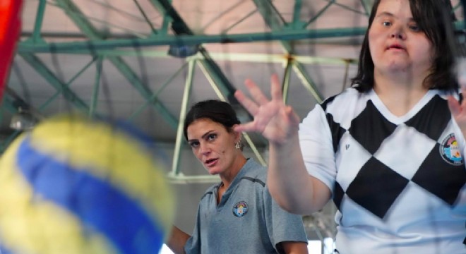 Çeşme de engelsiz spor eğitimleri!