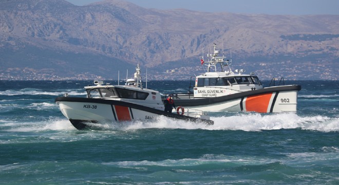 Çeşme denizlerinde Cumhuriyet Konvoyu 