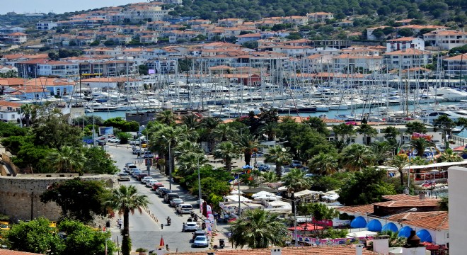 Çeşme, en çok rota oluşturulan 10 tatil beldesi arasında