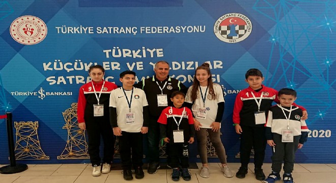 Çeşmeli satranççılar Türkiye Şampiyonası'nda
