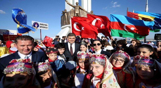 Dünya çocukları Karşıyaka’da buluştu