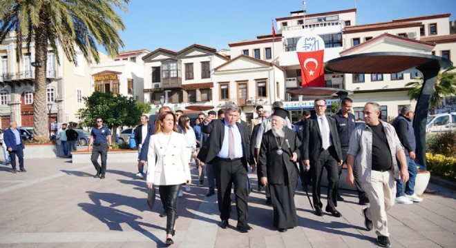 Fener Rum Patriği Çeşme yi ziyaret etti.