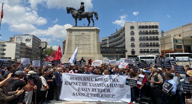 Gazeteciler, ‘Sansür Yasası’na ‘Hayır’ dedi