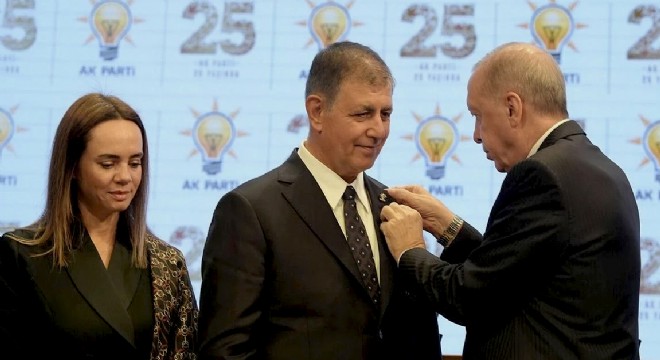 İzmir 22 yıl sonra AK Parti ye geçti!