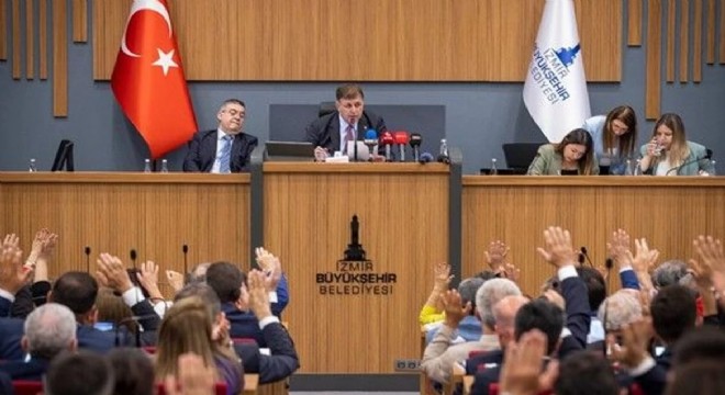 İzmir Büyükşehir Belediye Meclis nde dengeler değişti