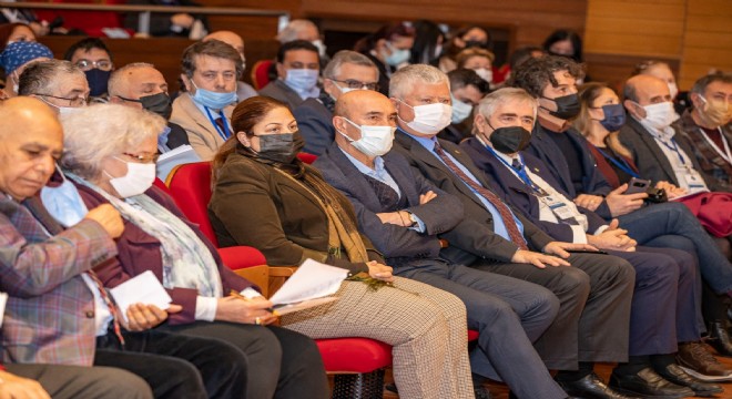 İzmir Kent Konseyi Başkanı Prof. Dr. Adnan Akyarlı oldu