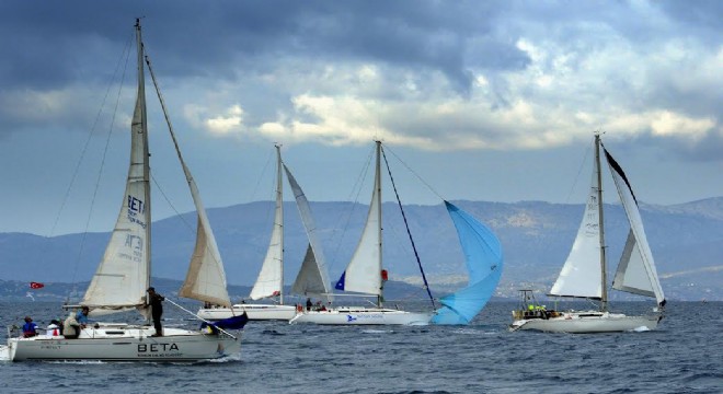 İzmir Kış Trofesi 2. Ayak Yarışları 32 Tekne ile Gerçekleştirildi