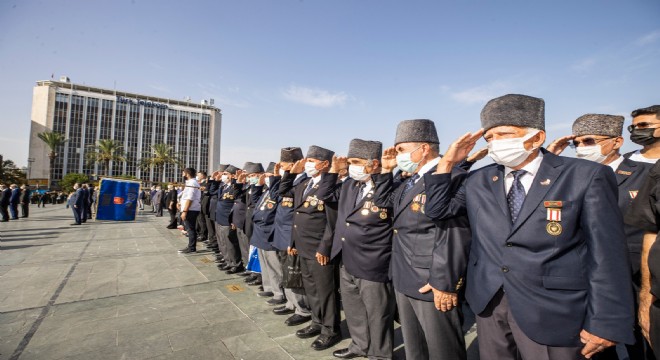 İzmir de Gaziler Günü töreni