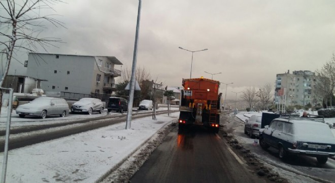 İzmir’de karla mücadele