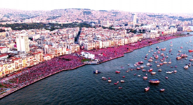 İzmir’de tarihi miting!