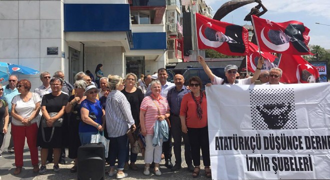 İzmir e geliyor!