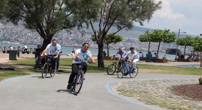 İzmir’in Avrupa Şampiyonluğu için 10 bin 380 km pedal çevirdiler