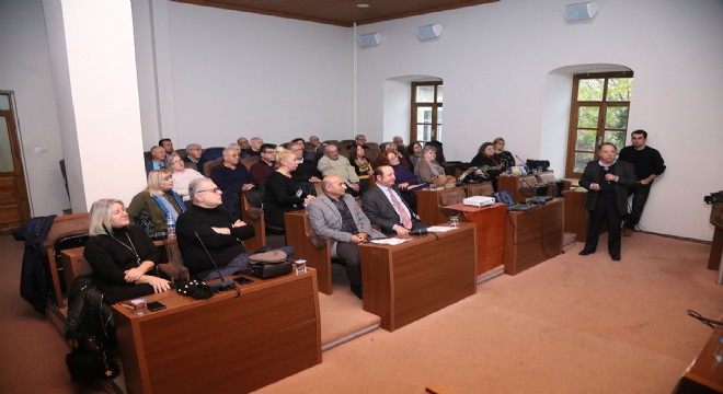 İzmir in depremlerini konuştular