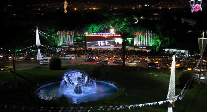 İzmir in  düğün günü 