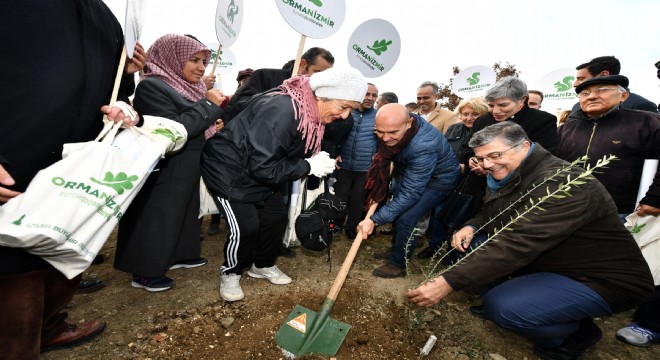 İzmirliler fidan dikim şenliğinde buluştu