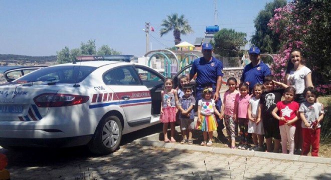Jandarma’dan Çocuklara Trafik eğitimi!